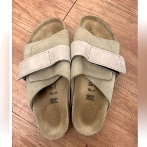 Birkenstock! Kyoto Velcro Suede Mules | Taupe brown